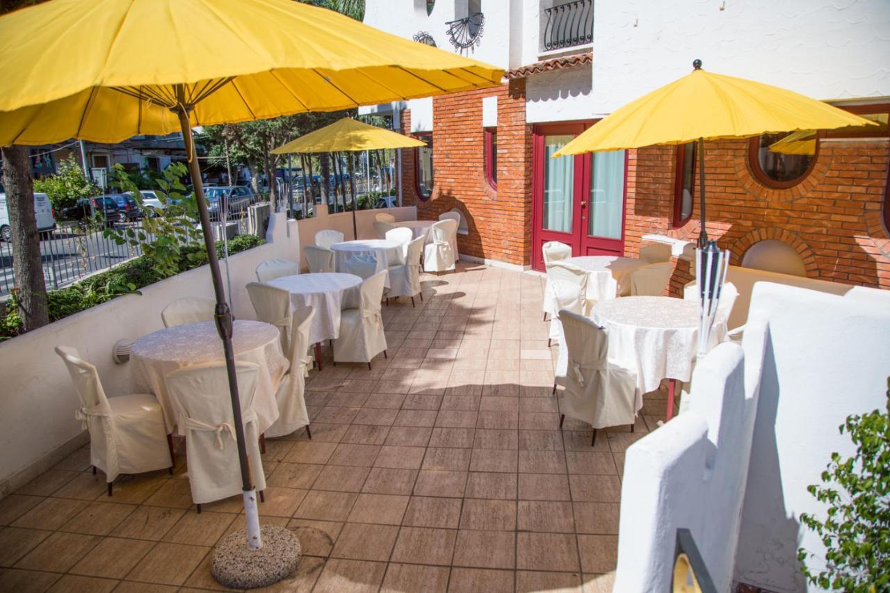 Assinos Palace Hotel Giardini Naxos Luaran gambar