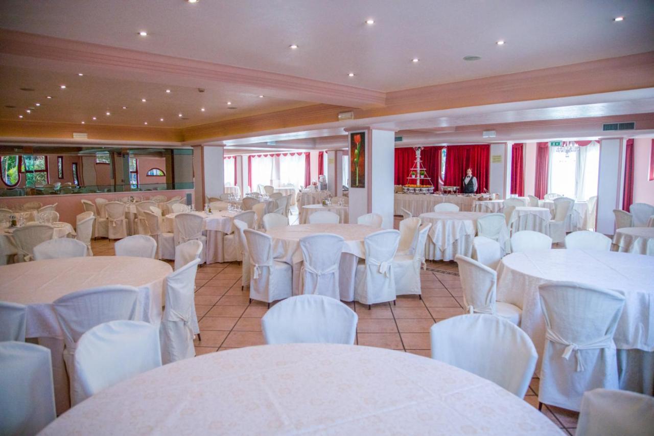 Assinos Palace Hotel Giardini Naxos Luaran gambar