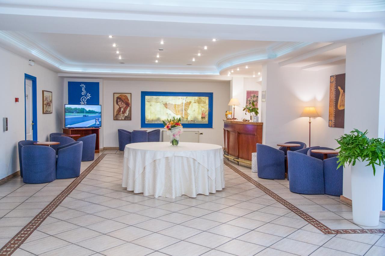 Assinos Palace Hotel Giardini Naxos Luaran gambar