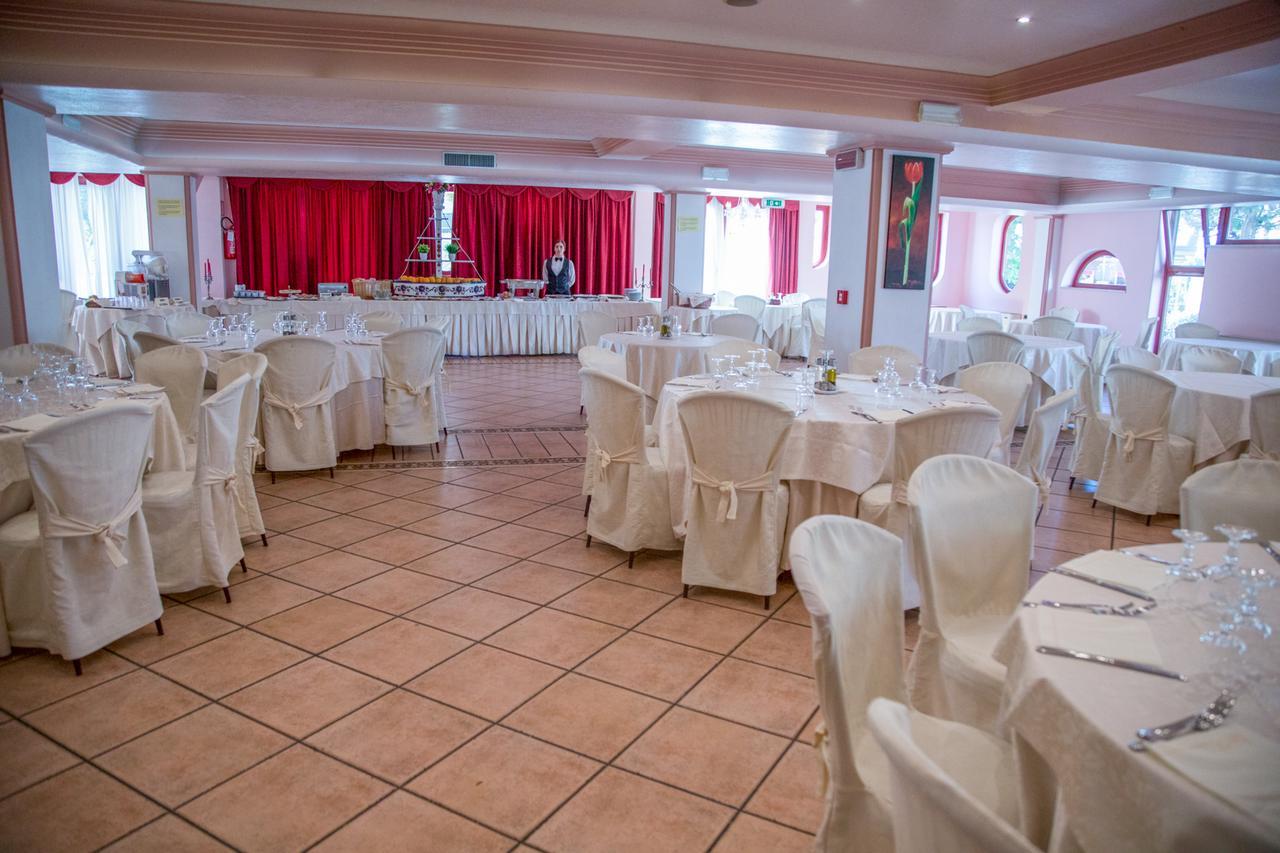 Assinos Palace Hotel Giardini Naxos Luaran gambar