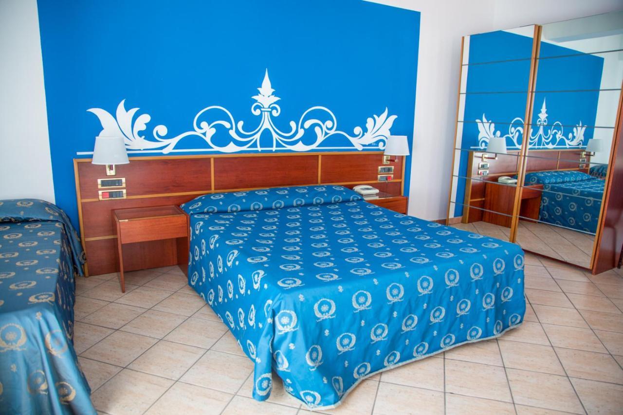 Assinos Palace Hotel Giardini Naxos Luaran gambar